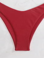 Bikini Malibu – Top Triangular Halter con Cordón Ajustable