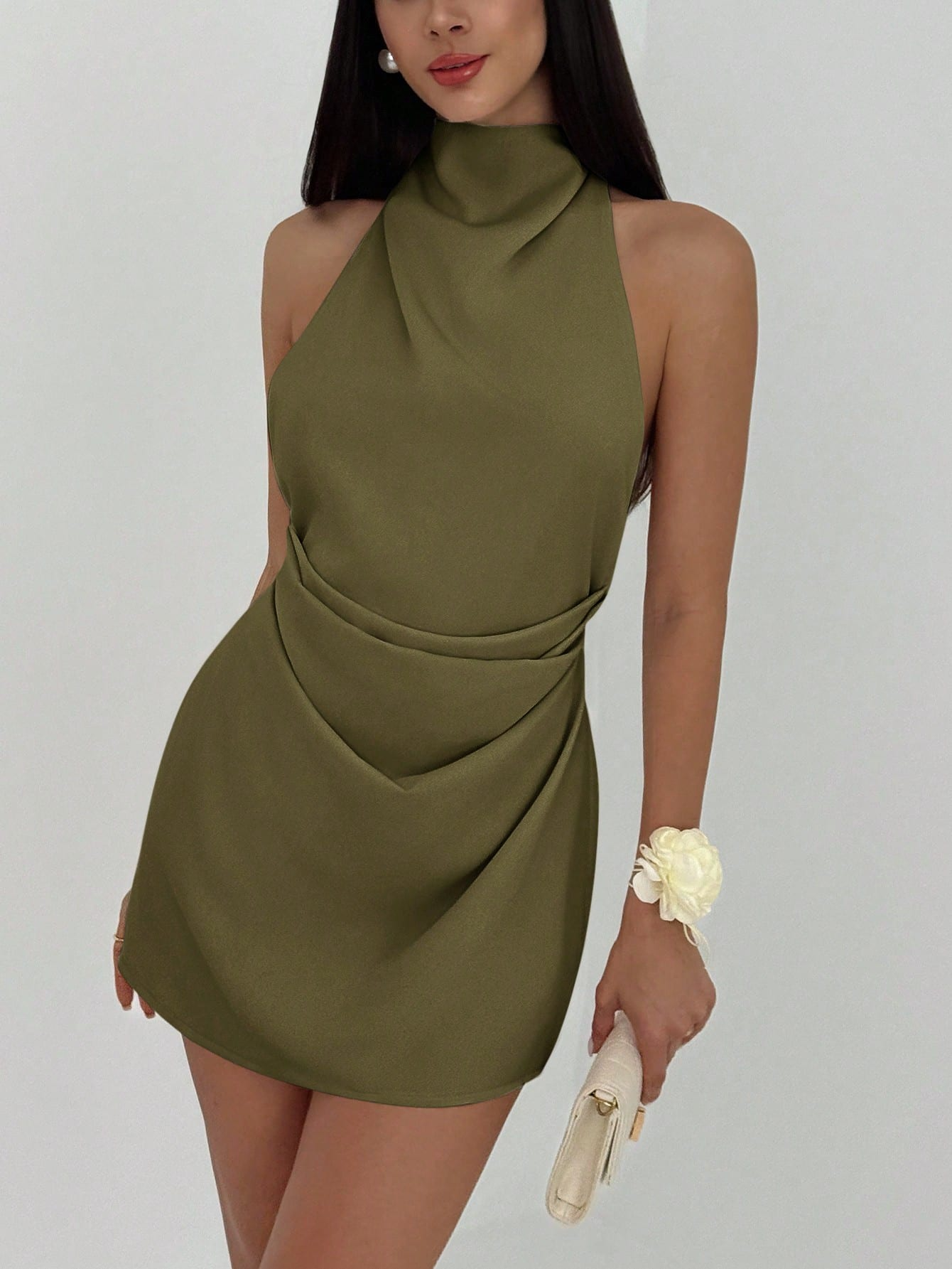 Vestido Cannes Drapeado – Halter Mini con Espalda Descubierta