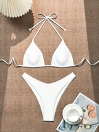 Bikini Malibu – Top Triangular Halter con Cordón Ajustable