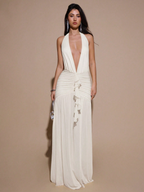 Vestido Scarlett – Halter Fruncido con Escote V y Abertura Alta