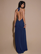 Vestido Scarlett – Halter Fruncido con Escote V y Abertura Alta