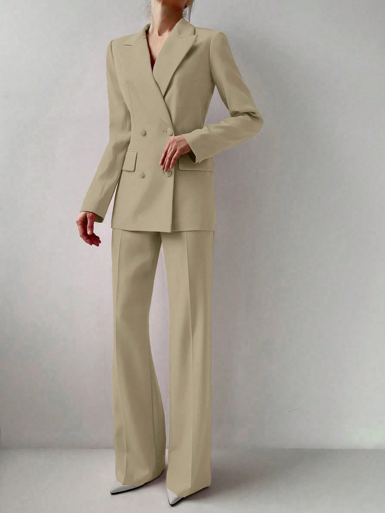 Set Lumière – Blazer, Top Cuello Alto y Pantalón Pierna Ancha