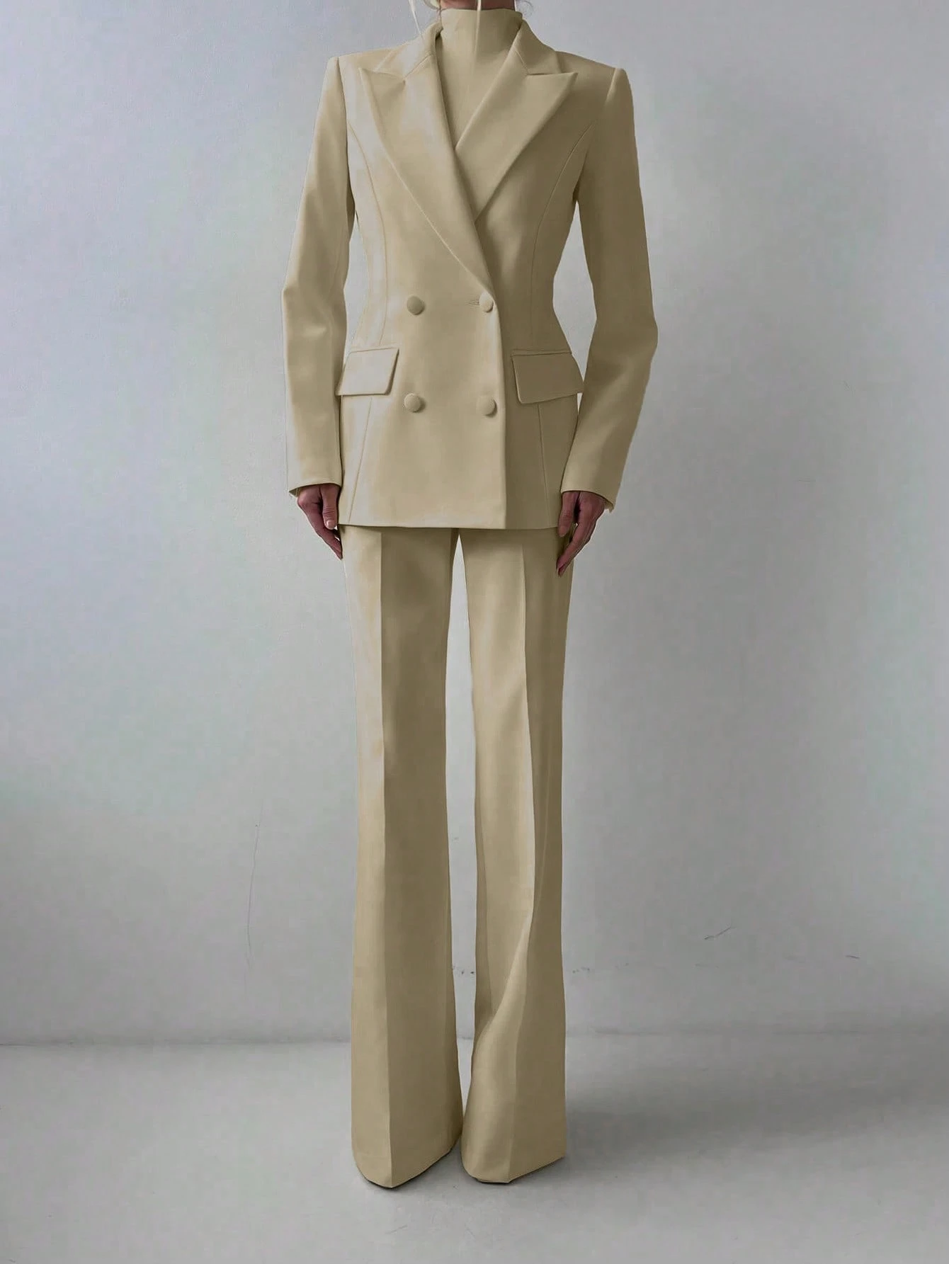 Set Lumière – Blazer, Top Cuello Alto y Pantalón Pierna Ancha