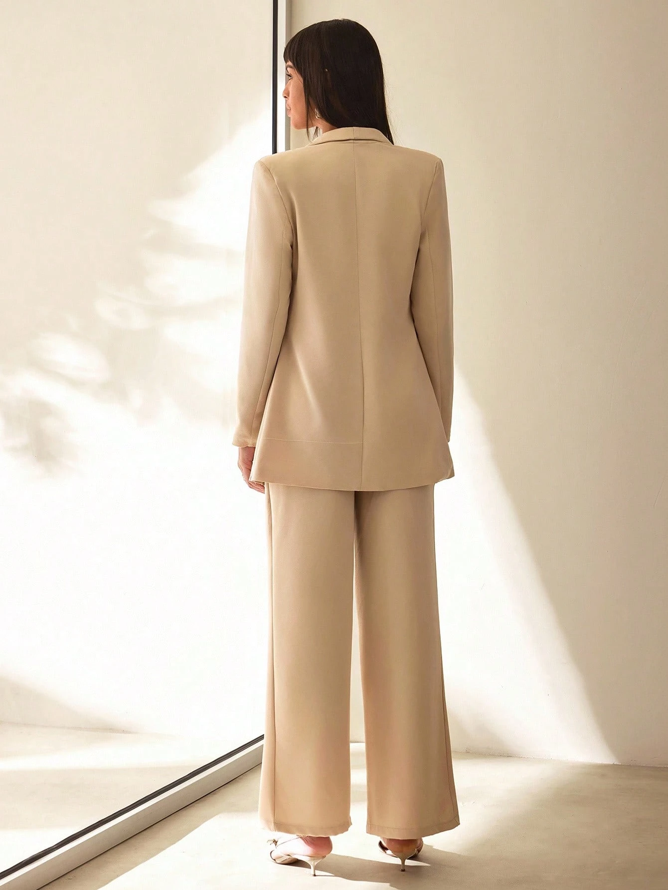 Conjunto Victoria – Blazer Doble Botonadura con Pantalón Pierna Ancha