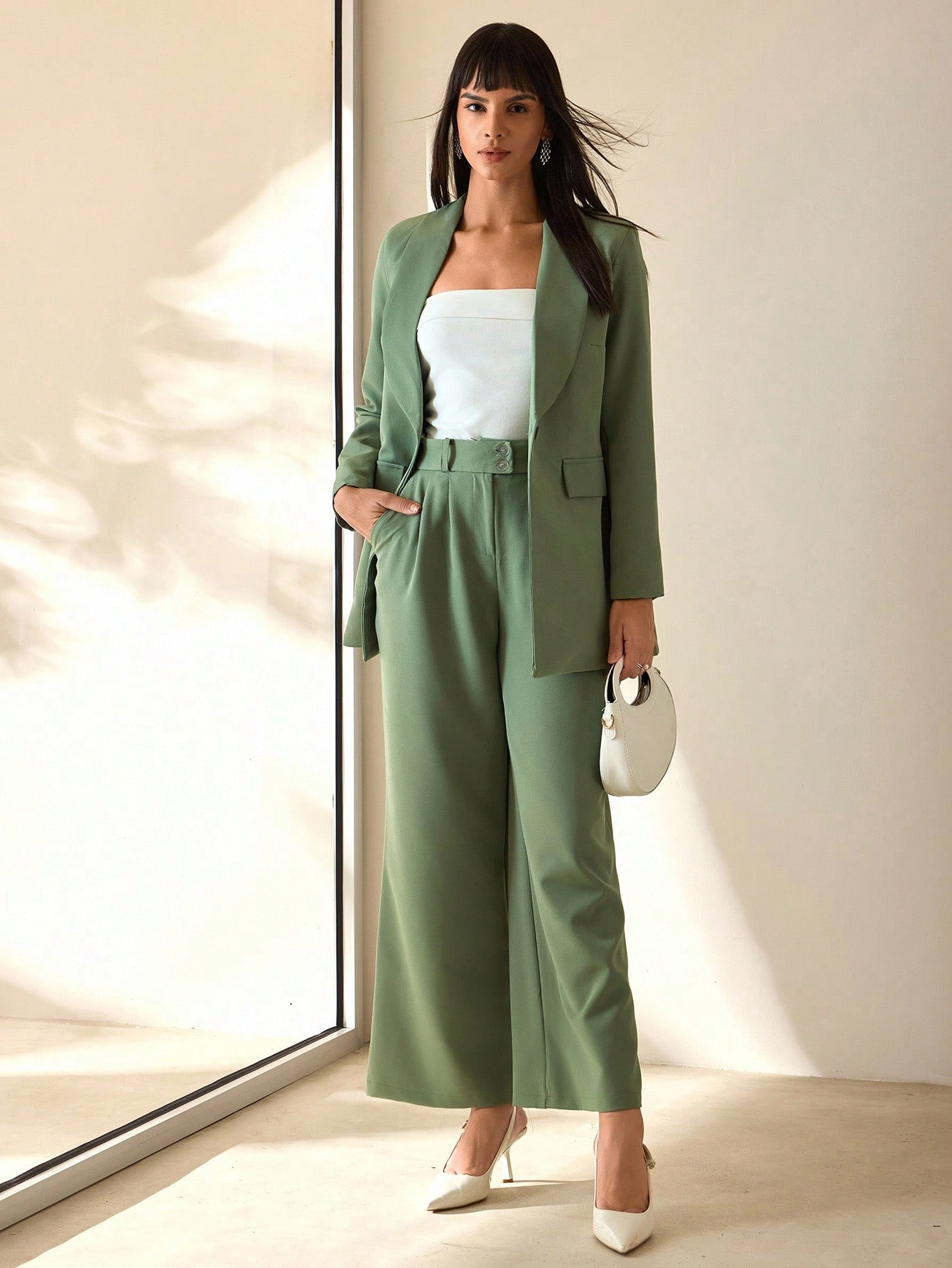 Conjunto Victoria – Blazer Doble Botonadura con Pantalón Pierna Ancha
