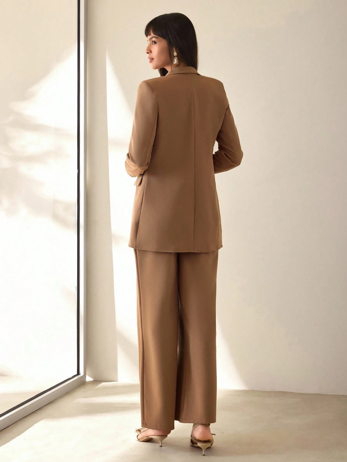 Conjunto Victoria – Blazer Doble Botonadura con Pantalón Pierna Ancha