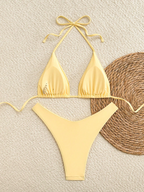 Bikini Malibu – Top Triangular Halter con Cordón Ajustable