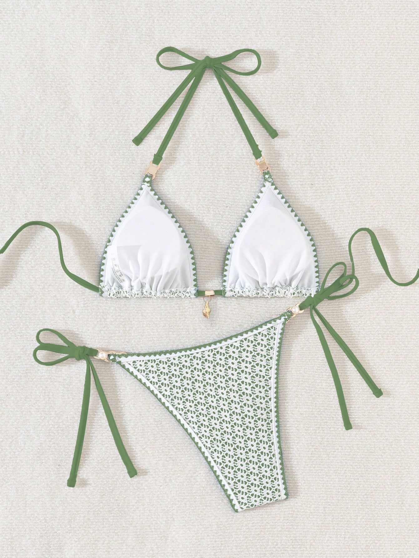 Bikini Capri Encaje – Crochet Triangular con Herrajes