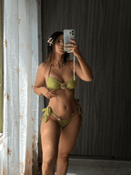 Bikini Concha – Top Strapless con Broche Dorado y Lazos - MARYLUS