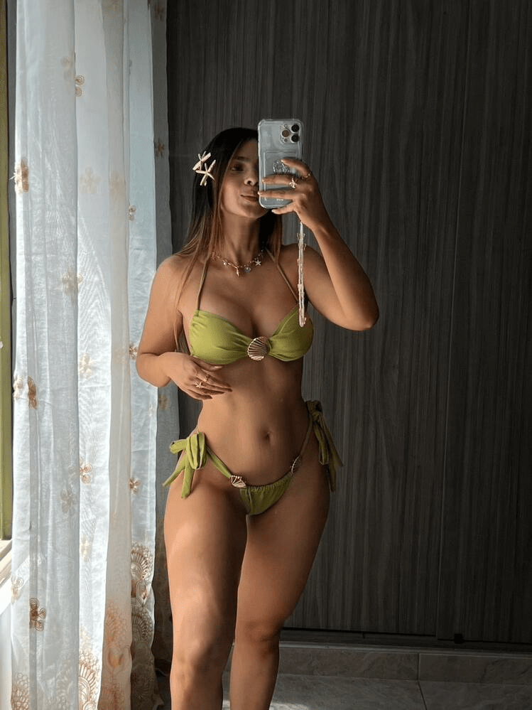 Bikini Concha – Top Strapless con Broche Dorado y Lazos - MARYLUS