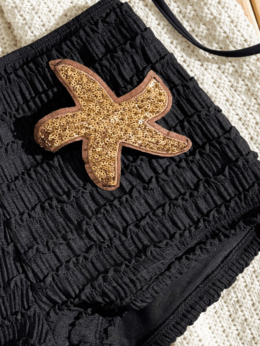 Bikini Estrella – Top Triangular con Short y Parche Dorado - MARYLUS