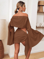 Conjuto Cala – Top Off - Shoulder Manga Capa y Minifalda con Nudo - MARYLUS
