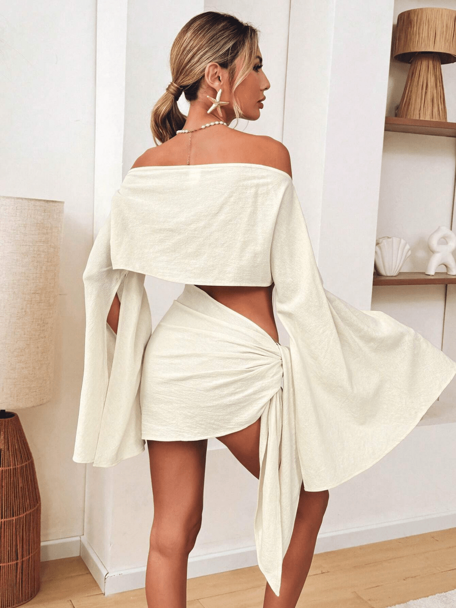 Conjuto Cala – Top Off - Shoulder Manga Capa y Minifalda con Nudo - MARYLUS
