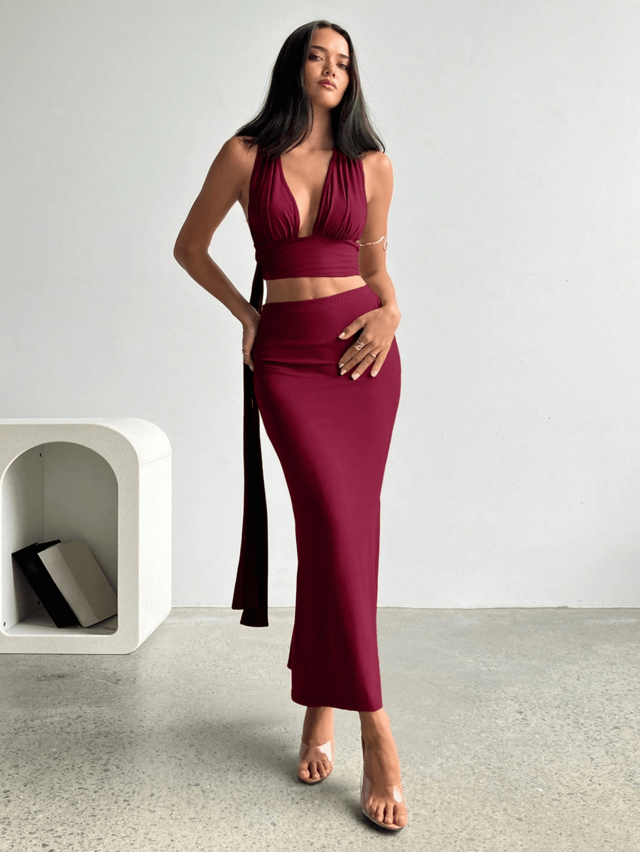 Set Atenas – Crop Top Halter Escote V con Falda Larga Fruncida - MARYLUS