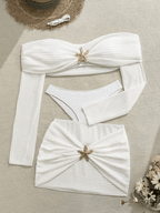 Set Coral – Bikini Off - Shoulder con Panty, Minifalda y Broche Estrella - MARYLUS