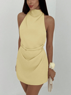 Vestido Cannes Drapeado – Halter Mini con Espalda Descubierta - MARYLUS