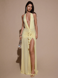 Vestido Scarlett – Halter Fruncido con Escote V y Abertura Alta - MARYLUS