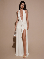 Vestido Scarlett – Halter Fruncido con Escote V y Abertura Alta - MARYLUS