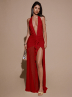 Vestido Scarlett – Halter Fruncido con Escote V y Abertura Alta - MARYLUS